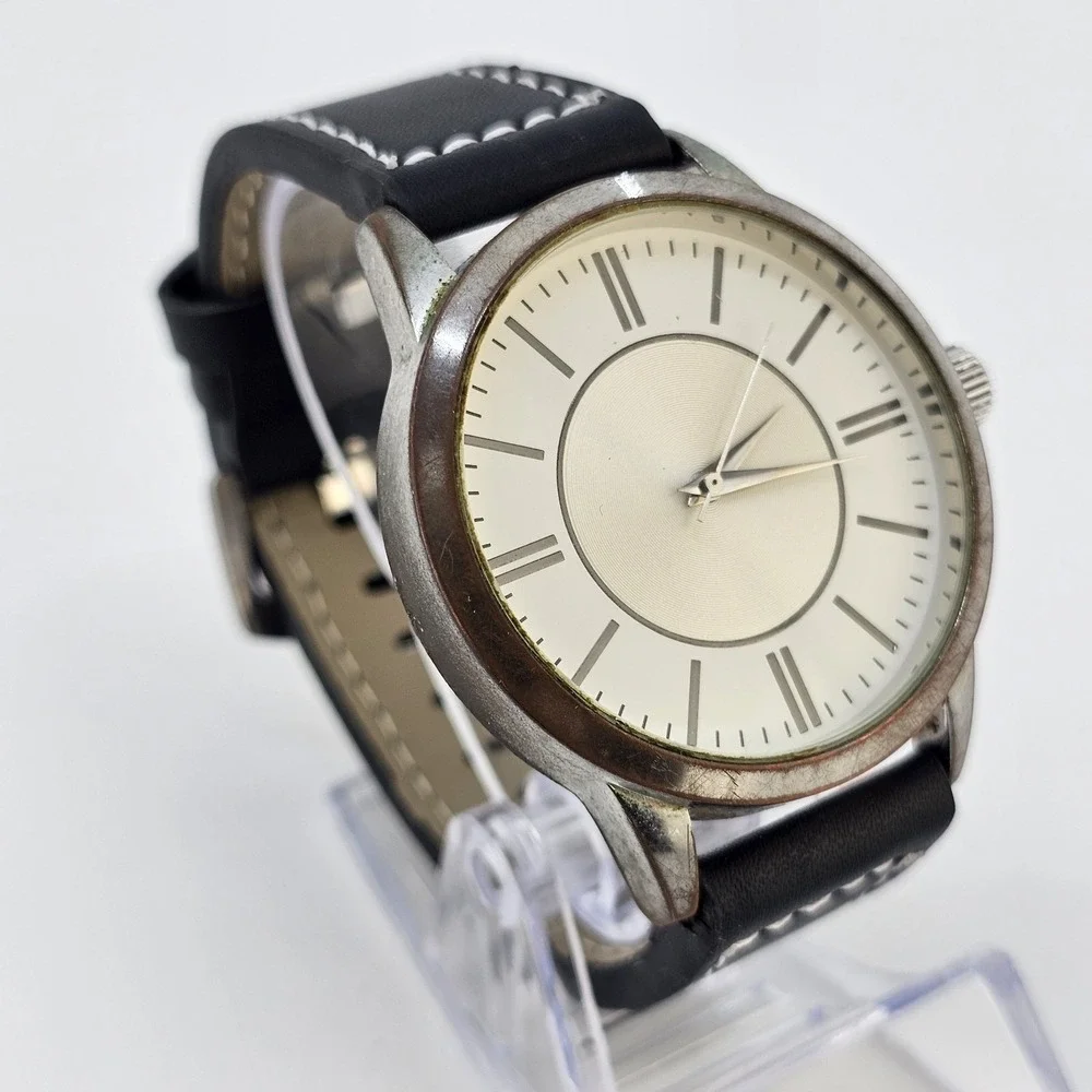 Men's Analog Watch 44MM Gray Dial NEW Faux Leather Black Bands NEW Battery